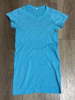 LULULEMON Swiftly Top Size 2